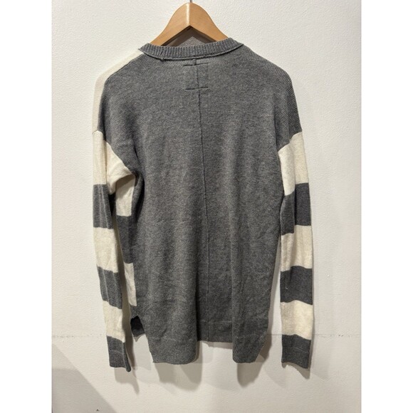 Abercrombie & Fitch Y2K 90s White Gray V-Neck Cardigan Academia Prep Sz Large - Picture 7 of 7